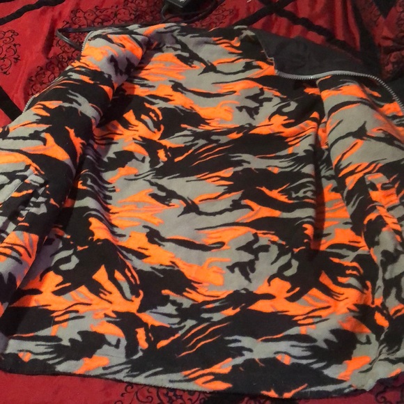 Spring early fall jacket - Picture 2 of 3